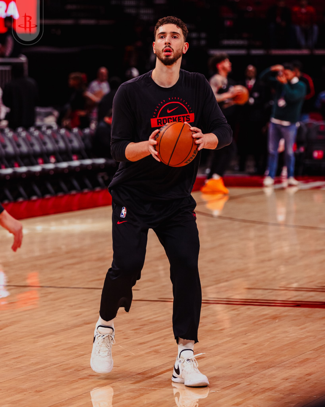 开云-杜兰特31分火箭不敌黄蜂2连败，申京仅7分鲍尔20分6篮板