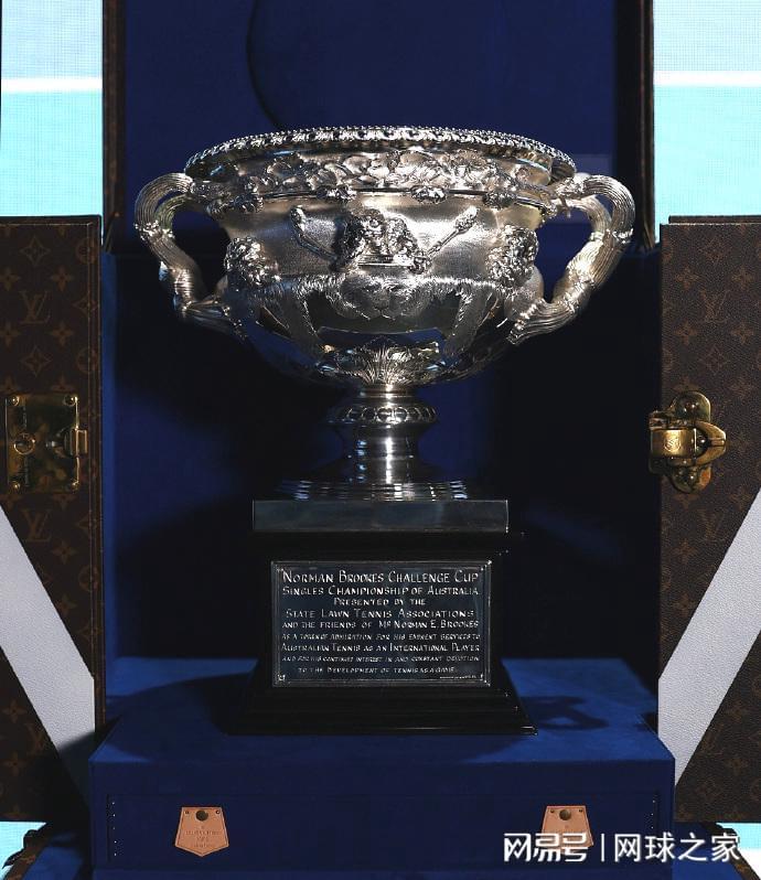 开云app-辛纳赢了数据输了比赛？张帅双打喜夺冠，王美丽袁悦再出战